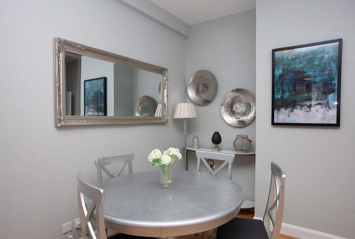 Modern And Refurbished Flat In Merchant City Glasgow Exteriör bild