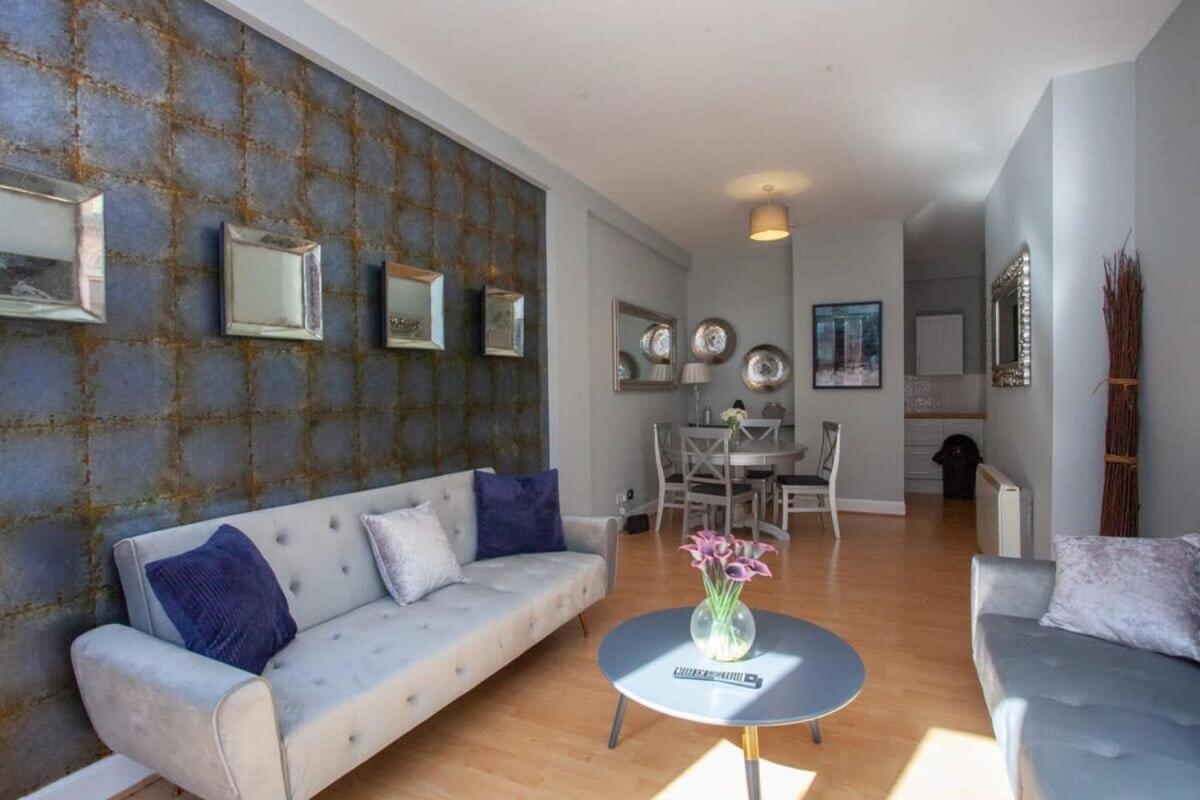 Modern And Refurbished Flat In Merchant City Glasgow Exteriör bild